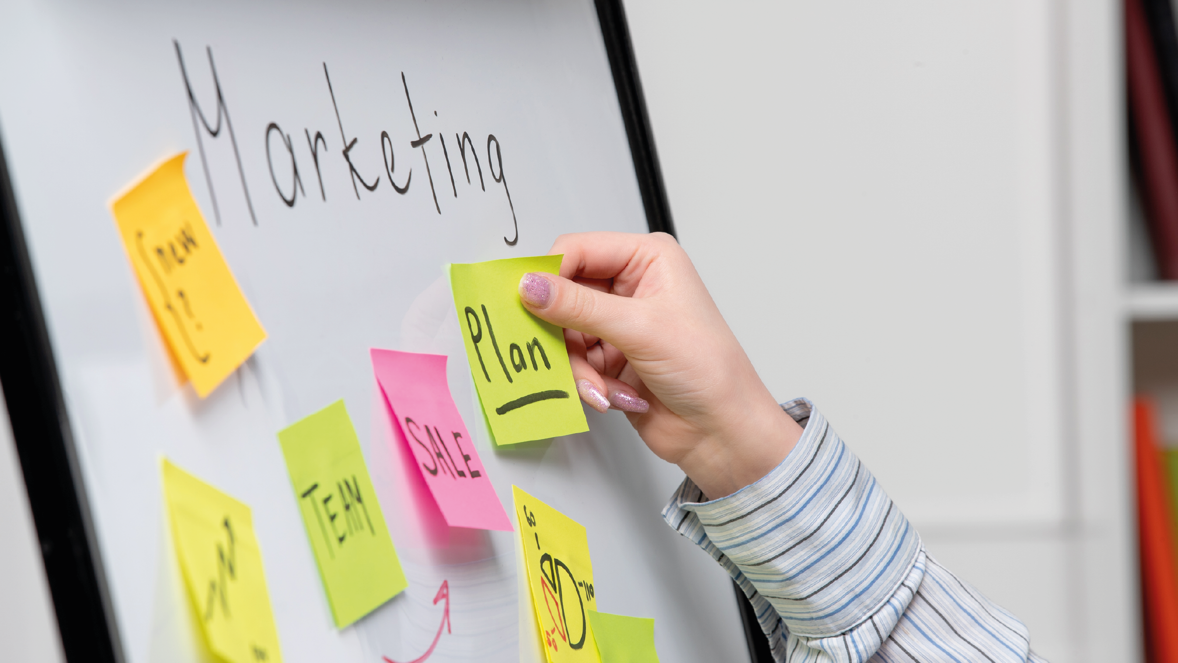 Estrategia de contenido para negocios, oferta cliente mensaje objeciones y conversi&oacute;n